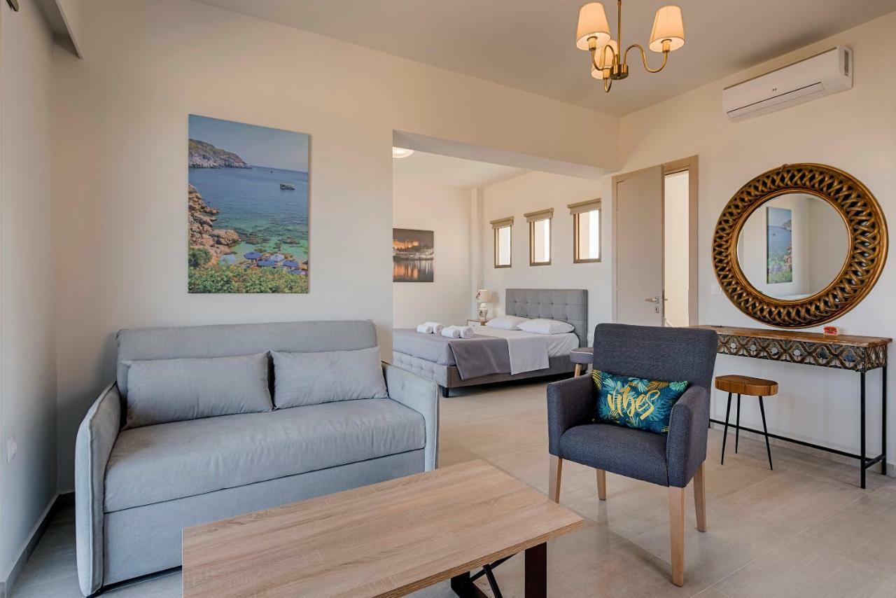 Olive Stone Vila Gennadi